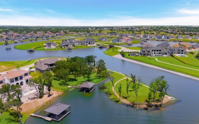 7061 The Resort Drive, Fort Worth, TX 76179, 5 Bedrooms Bedrooms, ,5 BathroomsBathrooms,Residential,For Sale,7061 The Resort Drive,20988478