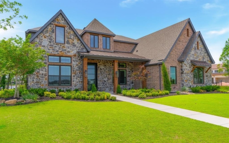 7061 The Resort Drive, Fort Worth, TX 76179, 5 Bedrooms Bedrooms, ,5 BathroomsBathrooms,Residential,For Sale,7061 The Resort Drive,20988478