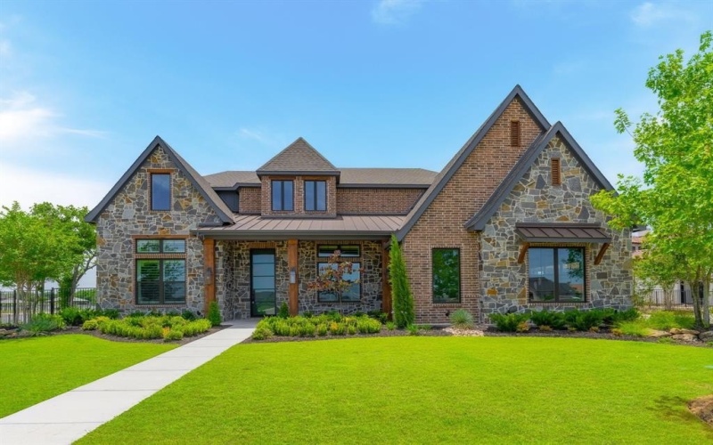 7061 The Resort Drive, Fort Worth, TX 76179, 5 Bedrooms Bedrooms, ,5 BathroomsBathrooms,Residential,For Sale,7061 The Resort Drive,20988478