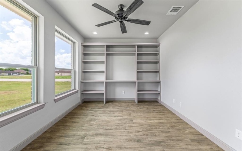 3701 Tremont Lane, Granbury, TX 76049, 4 Bedrooms Bedrooms, ,3 BathroomsBathrooms,Residential,For Sale,3701 Tremont Lane,20988569