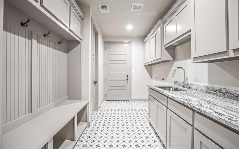 3701 Tremont Lane, Granbury, TX 76049, 4 Bedrooms Bedrooms, ,3 BathroomsBathrooms,Residential,For Sale,3701 Tremont Lane,20988569