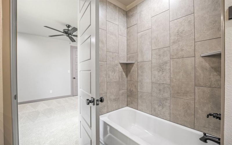 3701 Tremont Lane, Granbury, TX 76049, 4 Bedrooms Bedrooms, ,3 BathroomsBathrooms,Residential,For Sale,3701 Tremont Lane,20988569