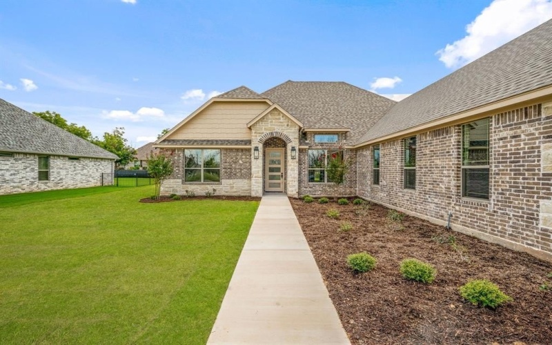 3701 Tremont Lane, Granbury, TX 76049, 4 Bedrooms Bedrooms, ,3 BathroomsBathrooms,Residential,For Sale,3701 Tremont Lane,20988569