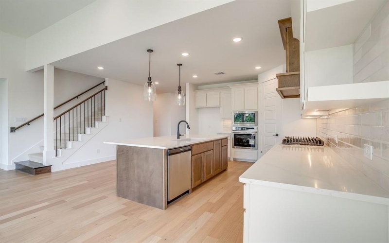 1656 Cedar Elm Way, Burleson, TX 76028, 4 Habitaciones Habitaciones , ,2 BañosBaños,Residential,En Venta,1656 Cedar Elm Way,0,20988608