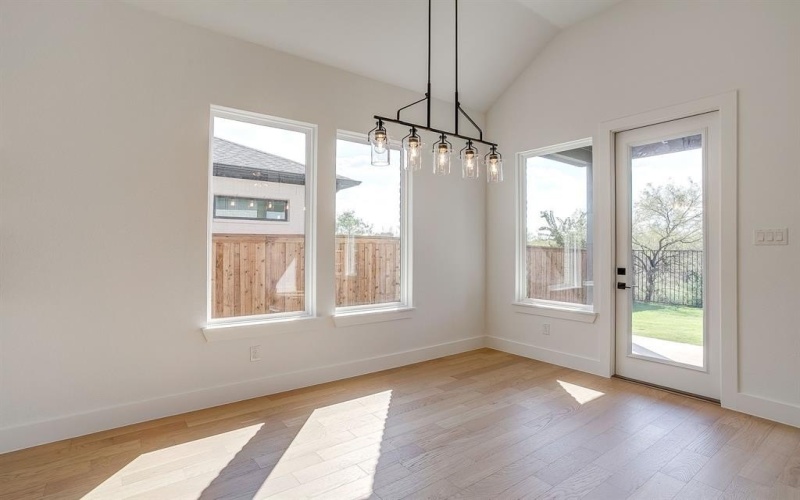 1656 Cedar Elm Way, Burleson, TX 76028, 4 Habitaciones Habitaciones , ,2 BañosBaños,Residential,En Venta,1656 Cedar Elm Way,0,20988608