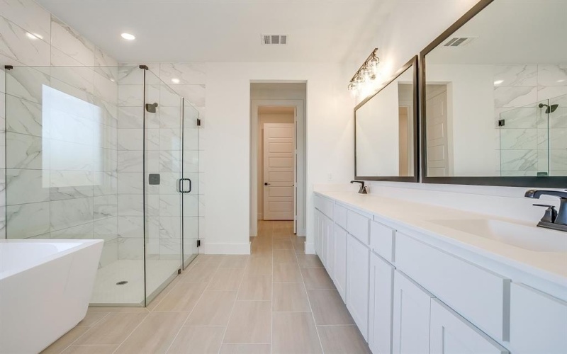 1656 Cedar Elm Way, Burleson, TX 76028, 4 Habitaciones Habitaciones , ,2 BañosBaños,Residential,En Venta,1656 Cedar Elm Way,0,20988608