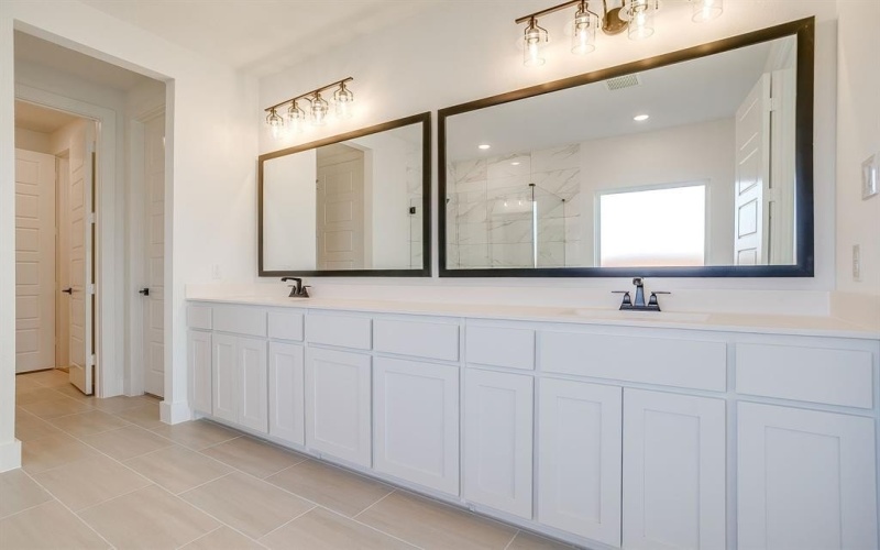 1656 Cedar Elm Way, Burleson, TX 76028, 4 Habitaciones Habitaciones , ,2 BañosBaños,Residential,En Venta,1656 Cedar Elm Way,0,20988608