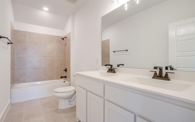 1656 Cedar Elm Way, Burleson, TX 76028, 4 Habitaciones Habitaciones , ,2 BañosBaños,Residential,En Venta,1656 Cedar Elm Way,0,20988608