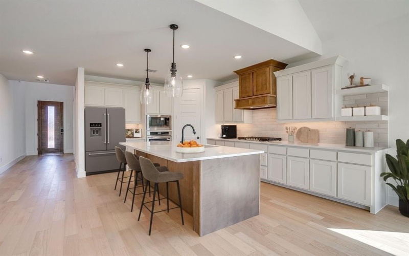 1656 Cedar Elm Way, Burleson, TX 76028, 4 Habitaciones Habitaciones , ,2 BañosBaños,Residential,En Venta,1656 Cedar Elm Way,0,20988608