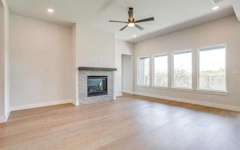 1660 Cedar Elm Way, Burleson, TX 76028, 4 Habitaciones Habitaciones , ,2 BañosBaños,Residential,En Venta,1660 Cedar Elm Way,0,20988661