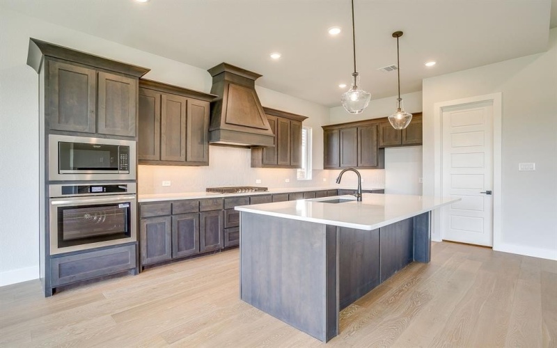 1660 Cedar Elm Way, Burleson, TX 76028, 4 Habitaciones Habitaciones , ,2 BañosBaños,Residential,En Venta,1660 Cedar Elm Way,0,20988661