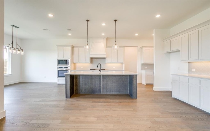 1652 Sequoia Way, Burleson, TX 76028, 4 Bedrooms Bedrooms, ,3 BathroomsBathrooms,Residential,For Sale,1652 Sequoia Way,0,20988707