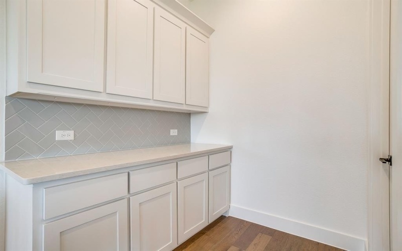 1652 Sequoia Way, Burleson, TX 76028, 4 Bedrooms Bedrooms, ,3 BathroomsBathrooms,Residential,For Sale,1652 Sequoia Way,0,20988707