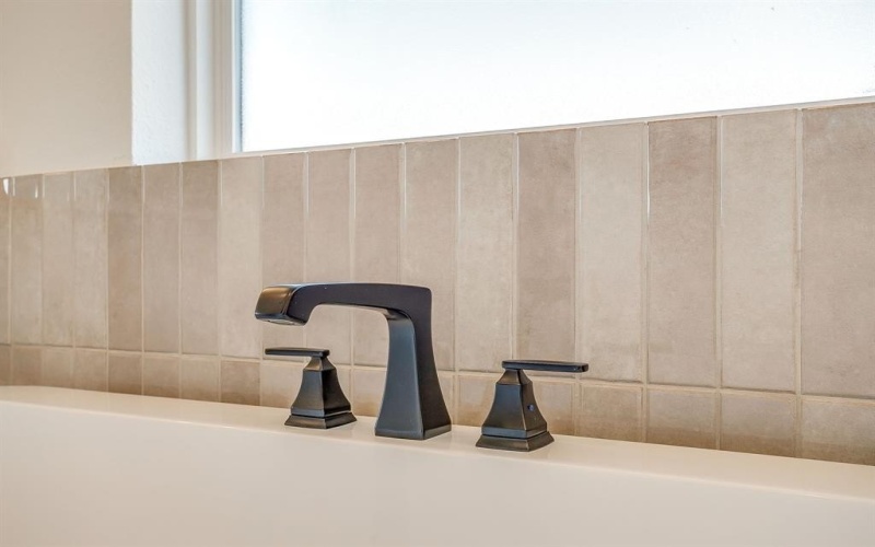 1652 Sequoia Way, Burleson, TX 76028, 4 Bedrooms Bedrooms, ,3 BathroomsBathrooms,Residential,For Sale,1652 Sequoia Way,0,20988707