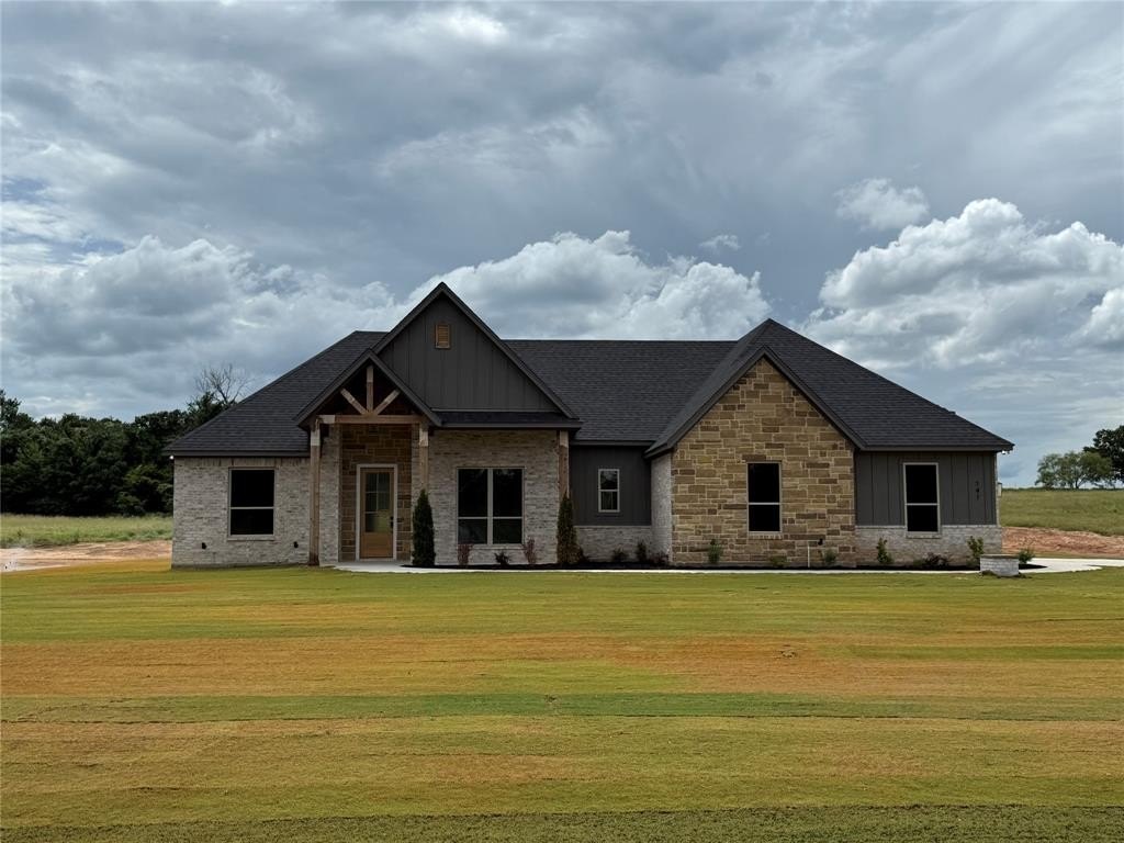 141 Prairie Winds Drive, Poolville, TX 76487, 3 Bedrooms Bedrooms, ,2 BathroomsBathrooms,Residential,For Sale,141 Prairie Winds Drive,20988729