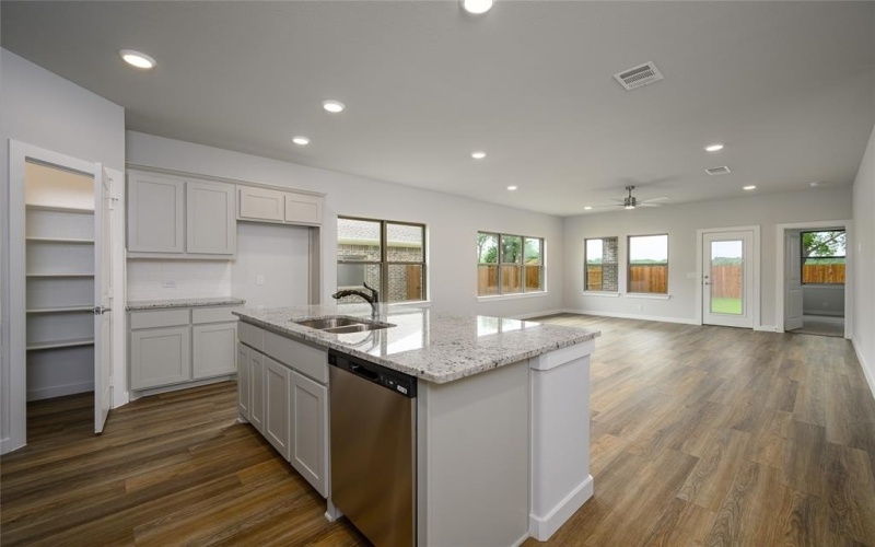 410 Heritage Grove Road, Blue Ridge, TX 75424, 4 Habitaciones Habitaciones , ,2 BañosBaños,Residential,En Venta,410 Heritage Grove Road,20988801