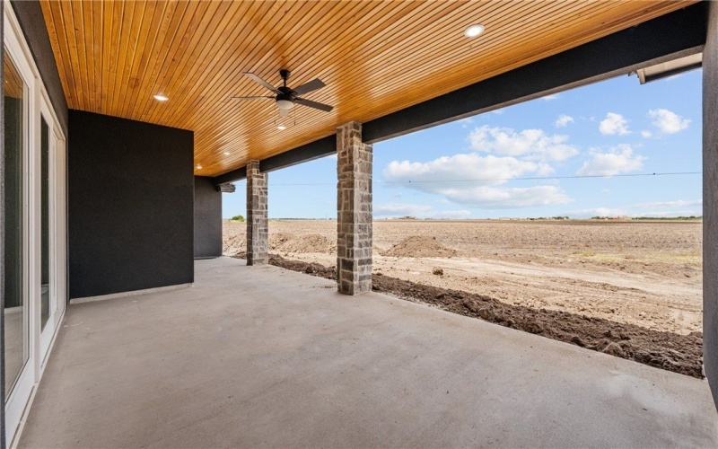 1526 Mariposa Ranch Drive, Corpus Christi, TX 78415, 4 Habitaciones Habitaciones , ,3 BañosBaños,Residential,En Venta,1526 Mariposa Ranch Drive,0,455483