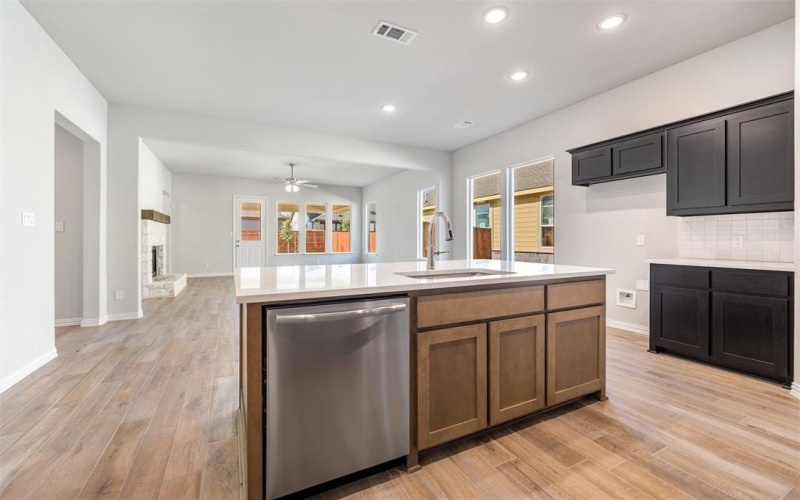 1248 Sabine River Lane, Springtown, TX 76082, 3 Bedrooms Bedrooms, ,2 BathroomsBathrooms,Residential,For Sale,1248 Sabine River Lane,0,20989064