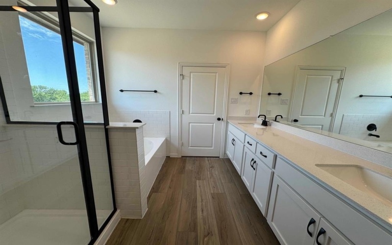 1713 Coachman, Forney, TX 75126, 4 Bedrooms Bedrooms, ,2 BathroomsBathrooms,Residential,For Sale,1713 Coachman,20989088