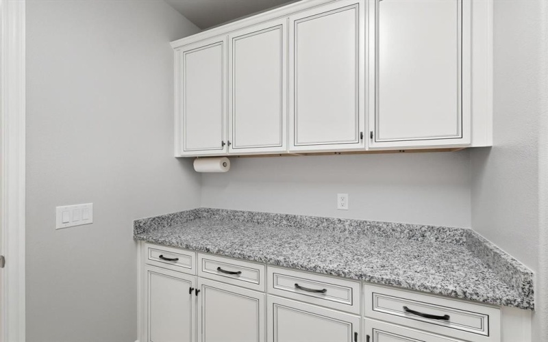 10008 Baywood Court, Denton, TX 76207, 2 Bedrooms Bedrooms, ,2 BathroomsBathrooms,Residential,For Sale,10008 Baywood Court,0,20982877