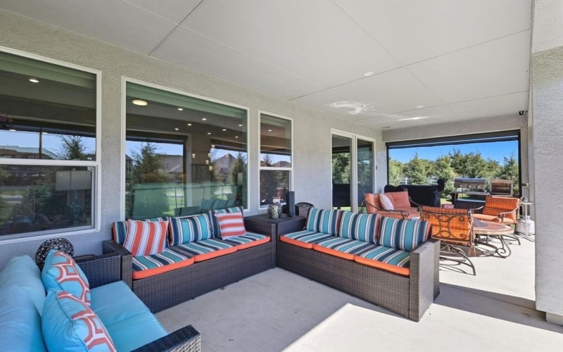 10008 Baywood Court, Denton, TX 76207, 2 Bedrooms Bedrooms, ,2 BathroomsBathrooms,Residential,For Sale,10008 Baywood Court,0,20982877