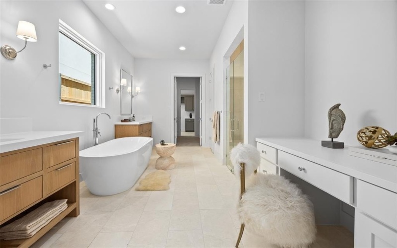 7523 Robin Road, Dallas, TX 75209, 4 Habitaciones Habitaciones , ,5 BañosBaños,Residential,En Venta,7523 Robin Road,20985863