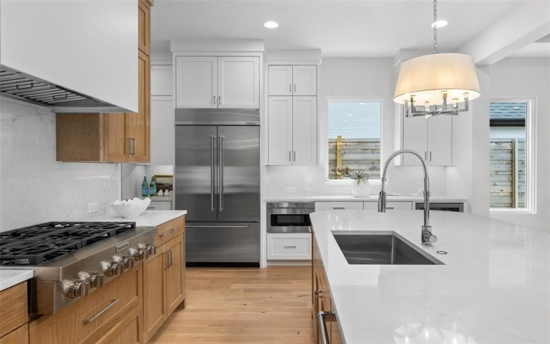 7523 Robin Road, Dallas, TX 75209, 4 Habitaciones Habitaciones , ,5 BañosBaños,Residential,En Venta,7523 Robin Road,20985863