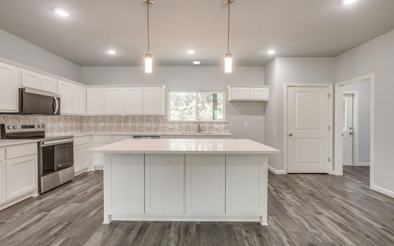 9316 Apache Trail, Rio Vista, TX 76093, 3 Bedrooms Bedrooms, ,2 BathroomsBathrooms,Residential,For Sale,9316 Apache Trail,0,20985897