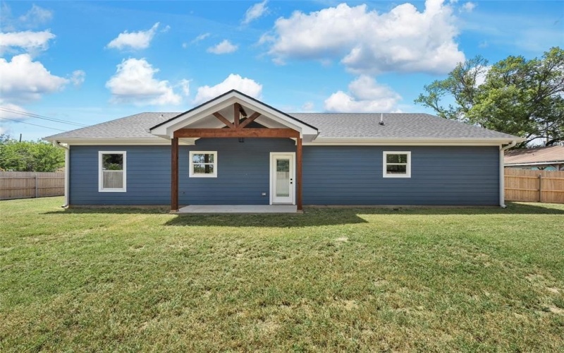 3606 Latimer Street, Bellmead, TX 76705, 3 Habitaciones Habitaciones , ,2 BañosBaños,Residential,En Venta,3606 Latimer Street,20986405
