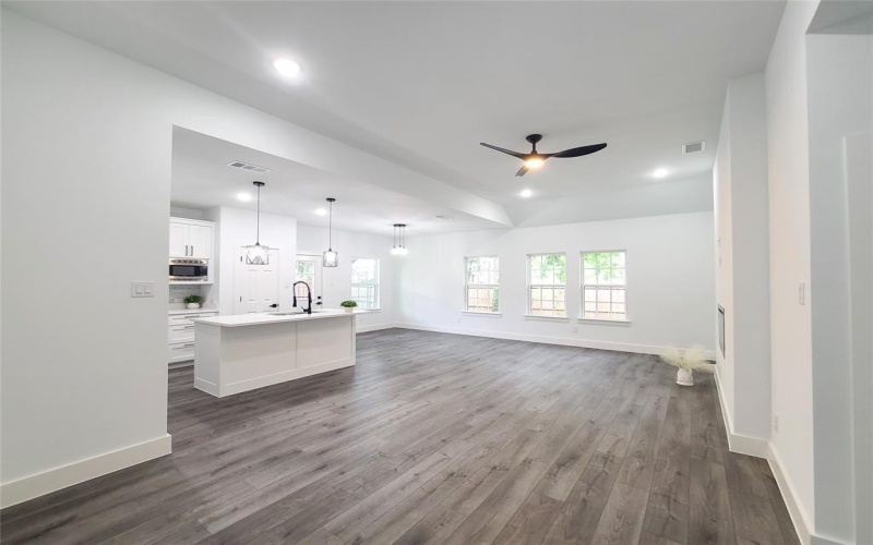 1903 King Street, Greenville, TX 75401, 3 Bedrooms Bedrooms, ,2 BathroomsBathrooms,Residential,For Sale,1903 King Street,20986511