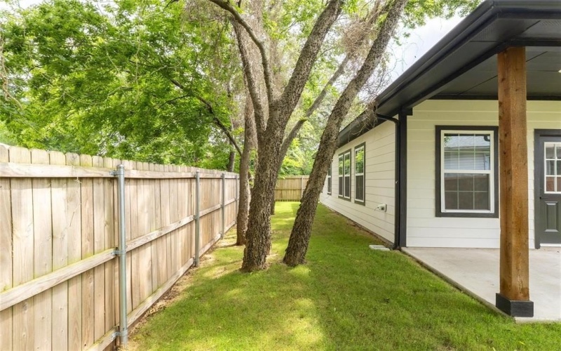 1903 King Street, Greenville, TX 75401, 3 Bedrooms Bedrooms, ,2 BathroomsBathrooms,Residential,For Sale,1903 King Street,20986511