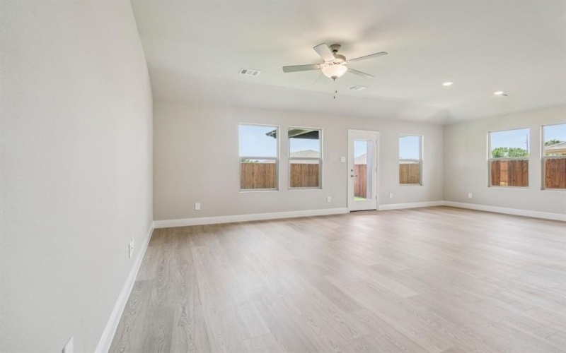9409 Barbary Fig Lane, Fort Worth, TX 76036, 4 Habitaciones Habitaciones , ,3 BañosBaños,Residential,En Venta,9409 Barbary Fig Lane,20986537