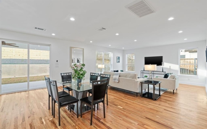 535 Crete Street, Dallas, TX 75203, 4 Bedrooms Bedrooms, ,3 BathroomsBathrooms,Residential,For Sale,535 Crete Street,20987647