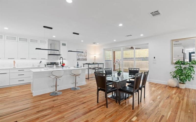 535 Crete Street, Dallas, TX 75203, 4 Bedrooms Bedrooms, ,3 BathroomsBathrooms,Residential,For Sale,535 Crete Street,20987647