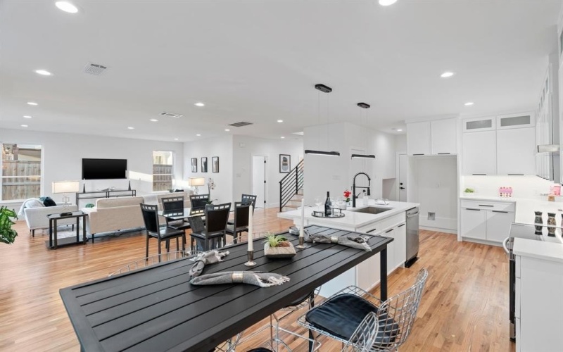 535 Crete Street, Dallas, TX 75203, 4 Bedrooms Bedrooms, ,3 BathroomsBathrooms,Residential,For Sale,535 Crete Street,20987647