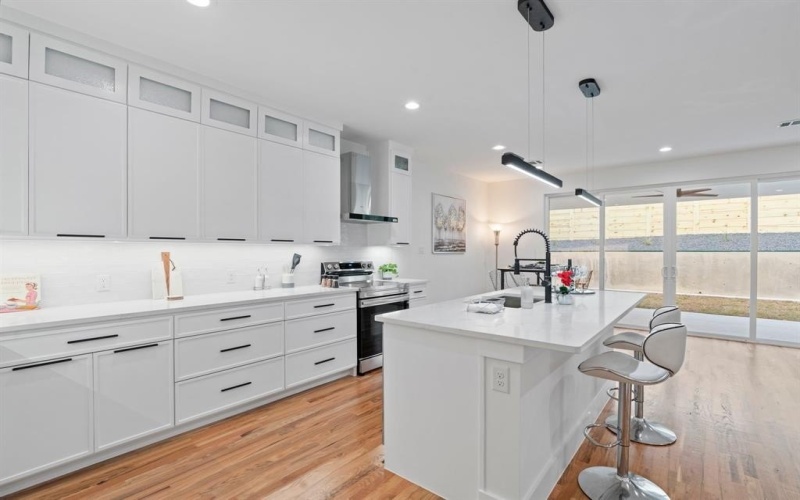 535 Crete Street, Dallas, TX 75203, 4 Bedrooms Bedrooms, ,3 BathroomsBathrooms,Residential,For Sale,535 Crete Street,20987647