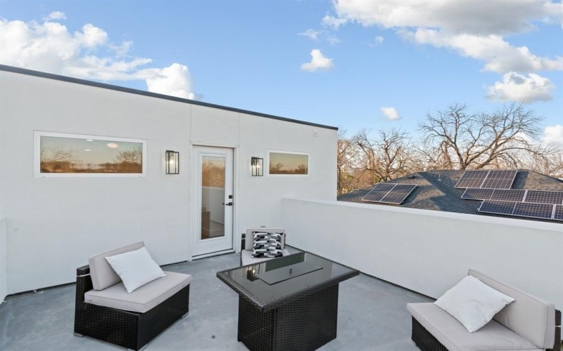535 Crete Street, Dallas, TX 75203, 4 Bedrooms Bedrooms, ,3 BathroomsBathrooms,Residential,For Sale,535 Crete Street,20987647