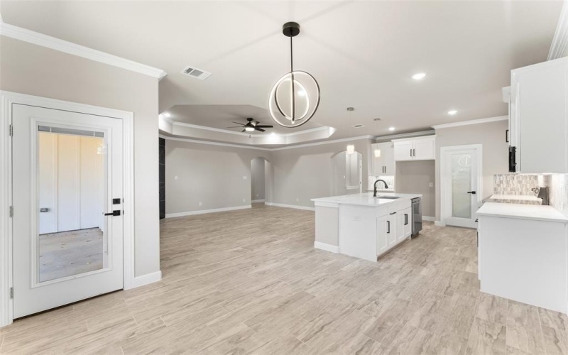 1806 AVENUE F, Grand Prairie, TX 75051, 4 Habitaciones Habitaciones , ,2 BañosBaños,Residential,En Venta,1806 AVENUE F,20987846
