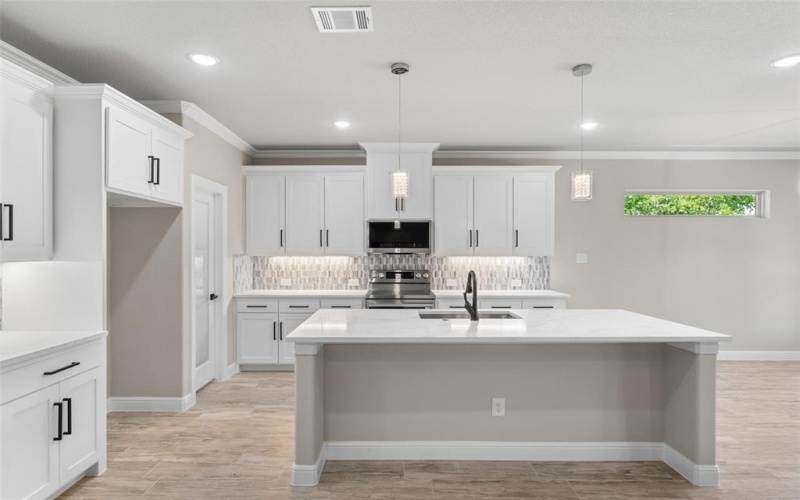 1806 AVENUE F, Grand Prairie, TX 75051, 4 Habitaciones Habitaciones , ,2 BañosBaños,Residential,En Venta,1806 AVENUE F,20987846