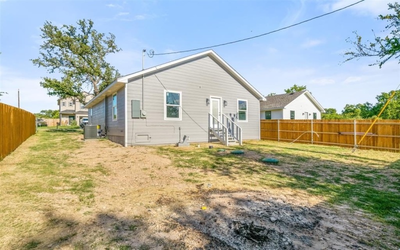 5704 Arkansas Trail, Granbury, TX 76048, 3 Bedrooms Bedrooms, ,2 BathroomsBathrooms,Residential,For Sale,5704 Arkansas Trail,20987854