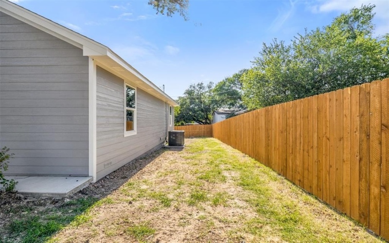 5704 Arkansas Trail, Granbury, TX 76048, 3 Bedrooms Bedrooms, ,2 BathroomsBathrooms,Residential,For Sale,5704 Arkansas Trail,20987854