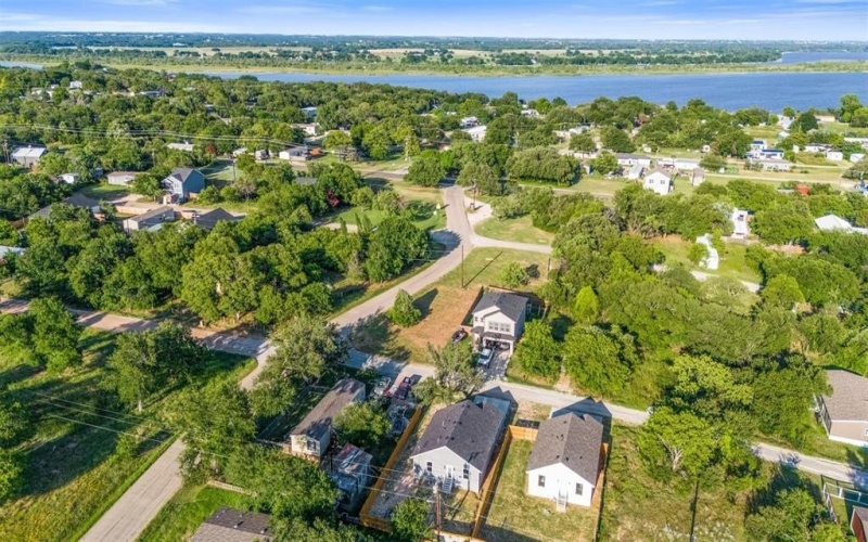 5704 Arkansas Trail, Granbury, TX 76048, 3 Bedrooms Bedrooms, ,2 BathroomsBathrooms,Residential,For Sale,5704 Arkansas Trail,20987854