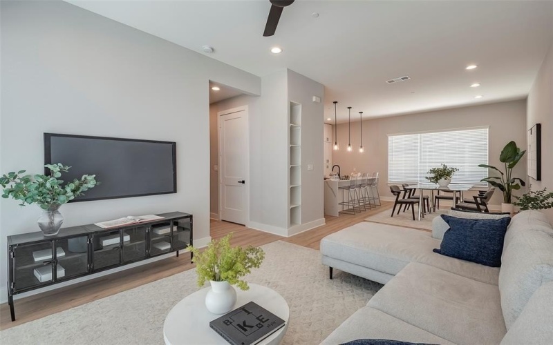 4440 Scurry Street #3, Dallas, TX 75204, 2 Bedrooms Bedrooms, ,2 BathroomsBathrooms,Residential Multi Family,For Sale,4440 Scurry Street,20987900