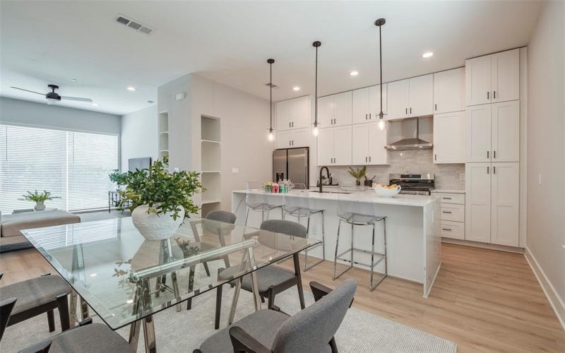 4440 Scurry Street #3, Dallas, TX 75204, 2 Bedrooms Bedrooms, ,2 BathroomsBathrooms,Residential Multi Family,For Sale,4440 Scurry Street,20987900