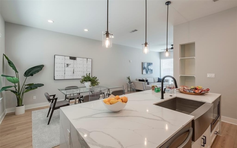 4440 Scurry Street #3, Dallas, TX 75204, 2 Bedrooms Bedrooms, ,2 BathroomsBathrooms,Residential Multi Family,For Sale,4440 Scurry Street,20987900