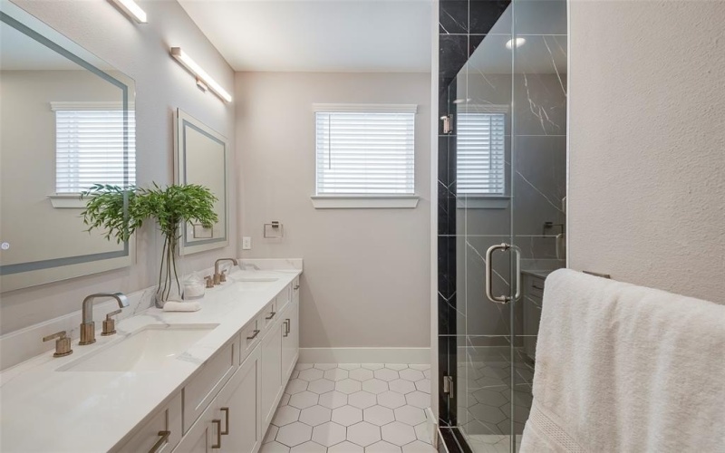 4440 Scurry Street #3, Dallas, TX 75204, 2 Bedrooms Bedrooms, ,2 BathroomsBathrooms,Residential Multi Family,For Sale,4440 Scurry Street,20987900