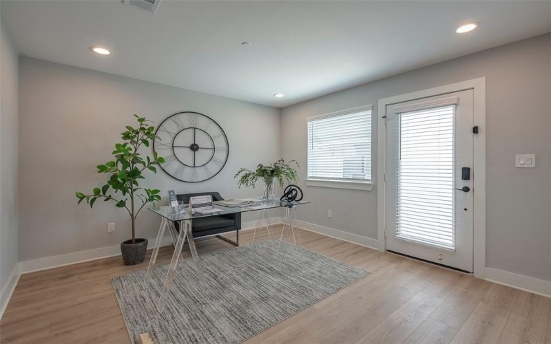 4440 Scurry Street #3, Dallas, TX 75204, 2 Bedrooms Bedrooms, ,2 BathroomsBathrooms,Residential Multi Family,For Sale,4440 Scurry Street,20987900