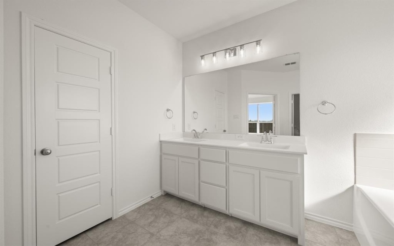 265 Coronado Court, Granbury, TX 76048, 5 Bedrooms Bedrooms, ,3 BathroomsBathrooms,Residential,For Sale,265 Coronado Court,0,20988090