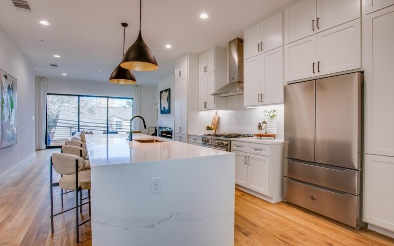 805 Pavillon Street #108, Dallas, TX 75204, 3 Bedrooms Bedrooms, ,3 BathroomsBathrooms,Residential,For Sale,805 Pavillon Street,20988239