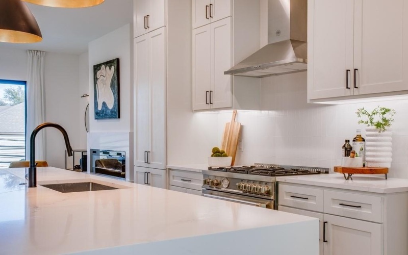 805 Pavillon Street #108, Dallas, TX 75204, 3 Bedrooms Bedrooms, ,3 BathroomsBathrooms,Residential,For Sale,805 Pavillon Street,20988239